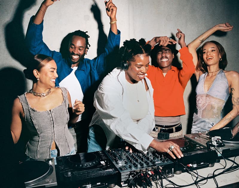 How Do Artists Make Money: A Complete Guide for Independent Artists